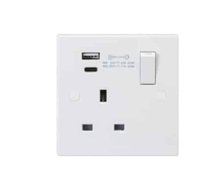 SN9919D 13A 1G DP Switched Socket with Dual USB A+C (20V DC 1.1A) Max. 22W