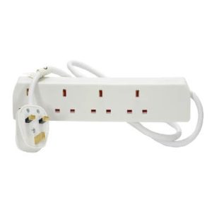 430.002UK 4 Gang Extension Leads 1.0m White