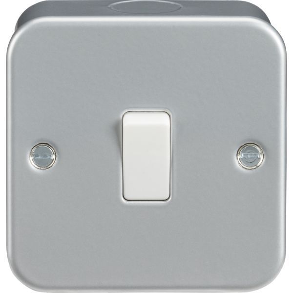 M2000 Metal Clad 10AX 1G 2-Way Switch