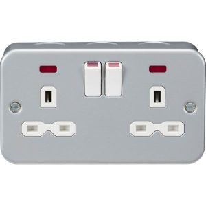 MR9000N Metal Clad 13A 2G DP Switched Socket With Neon