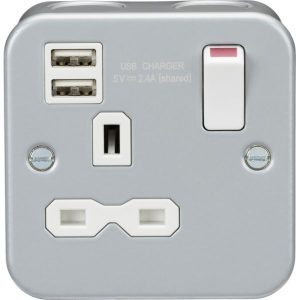 MR9124 Metal Clad 13A 1G Switched Socket with Dual USB Charger (2.4A)