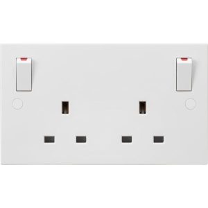 SN9001 13A 2G DP Switched Socket with Twin Earths and Outboard Rockers