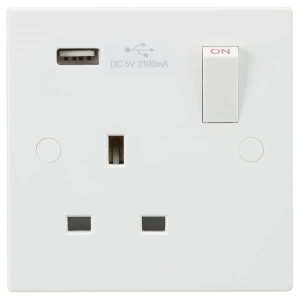 SN9903 13A 1G SP Switched Socket with USB -A (5V DC 2.1A)