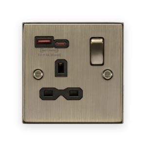 Knightsbridge 13A 1G SP Switched Socket with Dual USB A+C 12V DC 1.5A [Max. 18W] - Antique Brass with Black Insert - CS9919AB