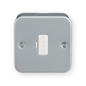 Knightsbridge M6000 Metal Clad 13A Fused Spur Unit - Powder-coated Silver/Grey