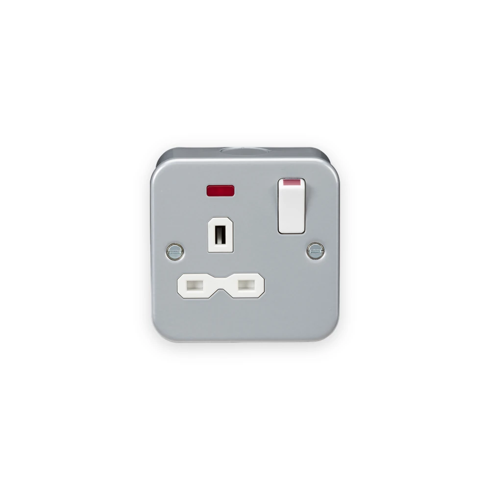 Metal Clad 13A 1G DP Switched Socket With Neon Metal Clad 13A 1G DP Switched Socket With Neon