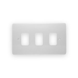 MK Electric MK K3633WHI 3 Gang Grid Front Plate 86mm x 146mm White Moulded MK Logic Plus