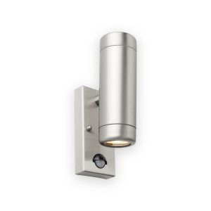 Saxby Odyssey PIR 2lt wall IP44 7W