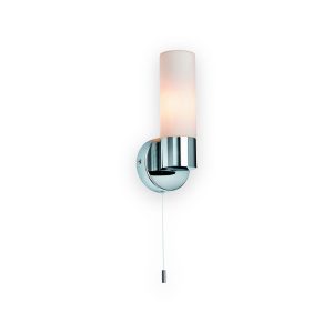 Saxby Pure 1lt wall IP44 40W