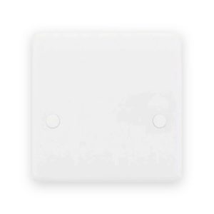 Selectric Smooth White 45A Cable Clamp Bottom Entry Cable Outlet